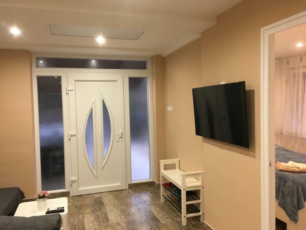 Tisza Dream Apartman Tiszakécske エクステリア 写真